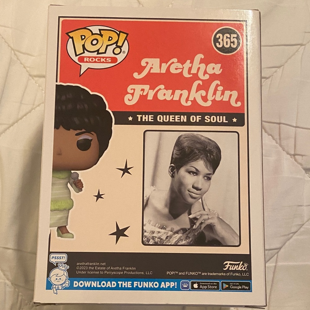 Funko Pop Rocks Aretha Franklin in Green - Picture 2 of 2